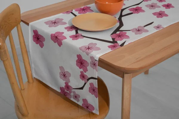 Pembe Çiçek Bahçesi Runner