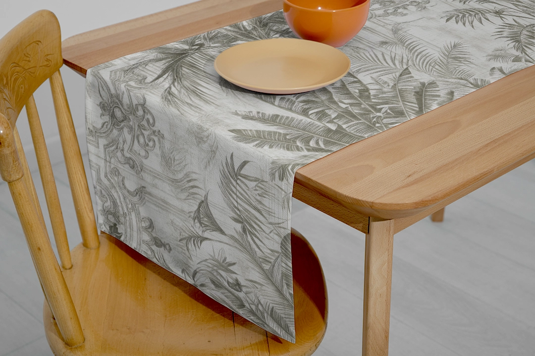 Antik Duvarların Gölgesinde Yükselen Tropik Cennet Runner