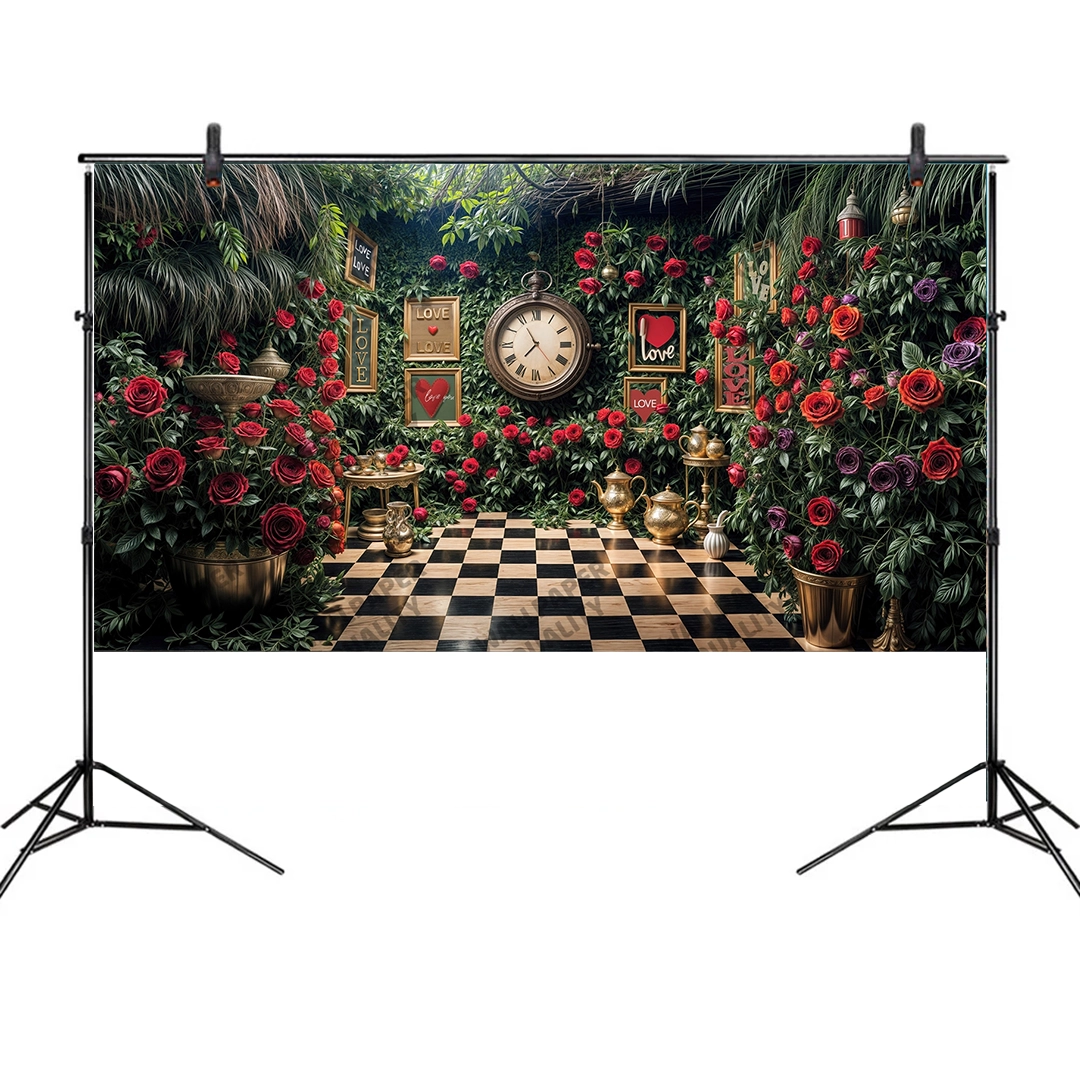 Antik Saatlerin ve Büyülü "LOVE" Dokunuşlarının Romantik Yansıması Fon Kumaş