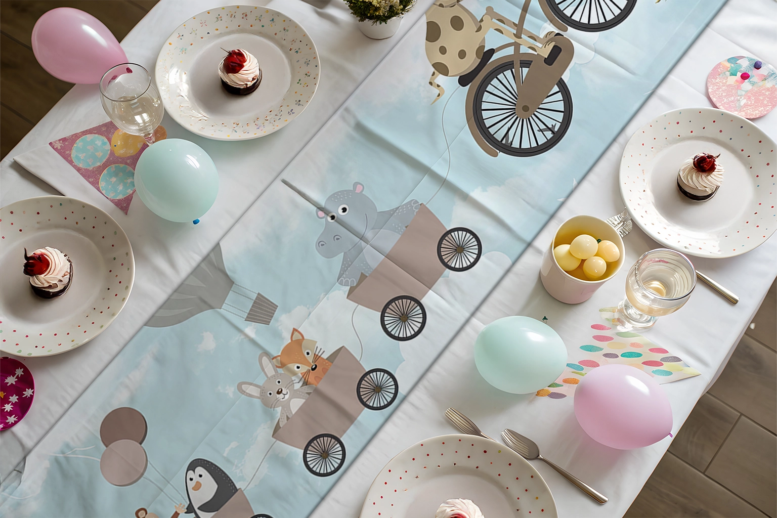 Bisikletle Süzülen Zürafa ve Yolculuk Yapan Sevimli Hayvanlar Runner