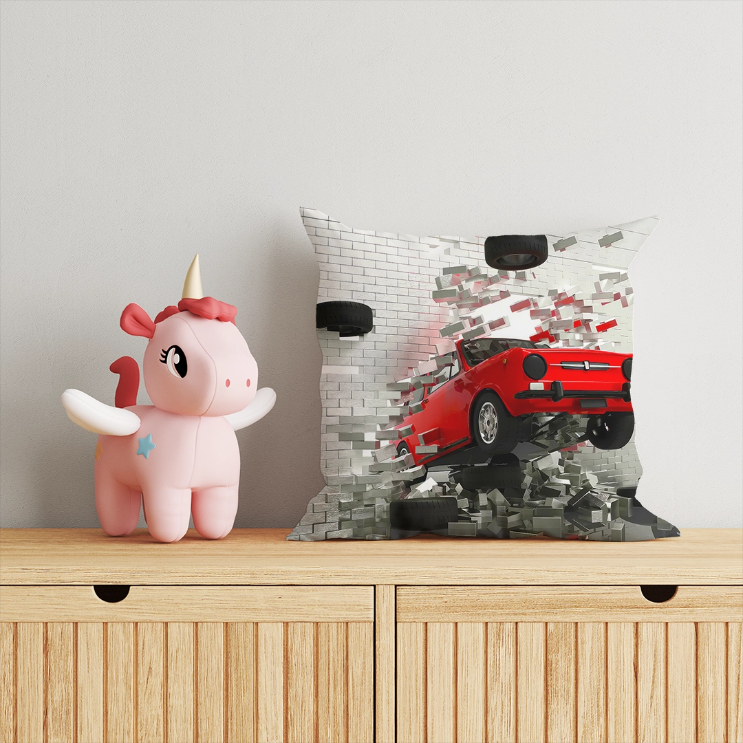 Duvardan Fırlayan Kırmızı Araba Kırlent