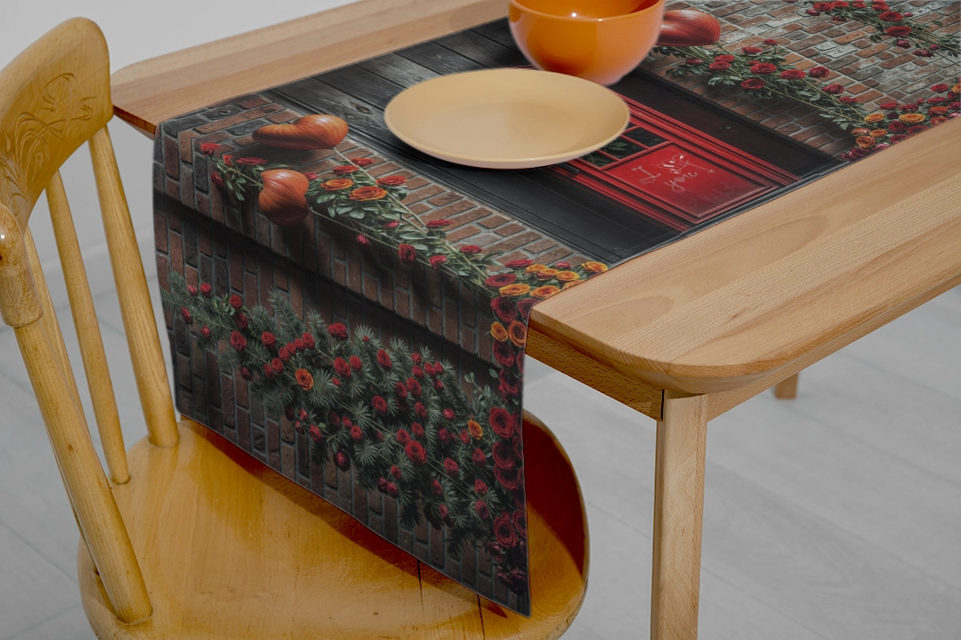 Kalpler ve Nostaljik Telefon Kulübesiyle Sonsuz Romantizm Runner