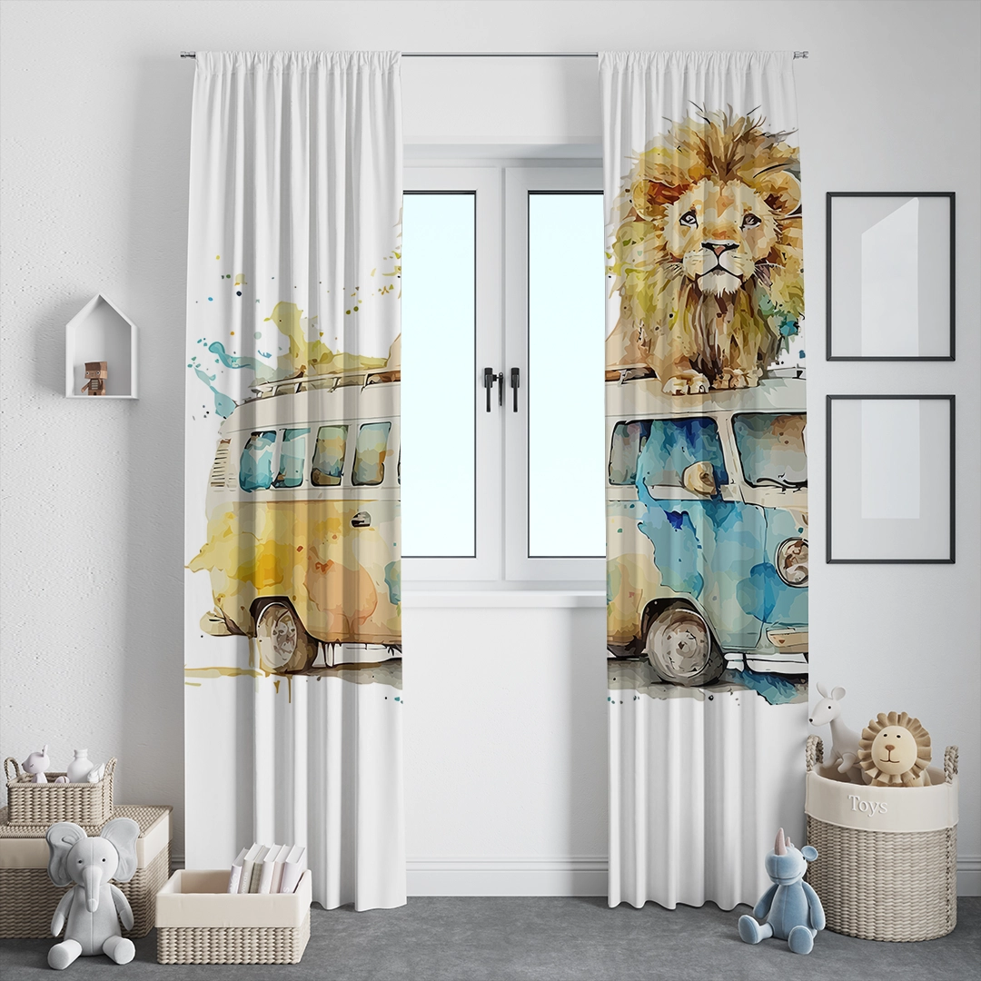 Rengarenk Arabasıyla Dünyayı Keşfeden Cesur Aslan Fon Perde