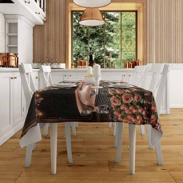 Romantik Çiçeklerle Süslenmiş Vintage Otomobilin Büyüsüyle Unutulmaz Anlar Masa Örtüsü