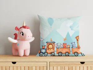 Sevimli Hayvanlarla Tren Macerası kırlent