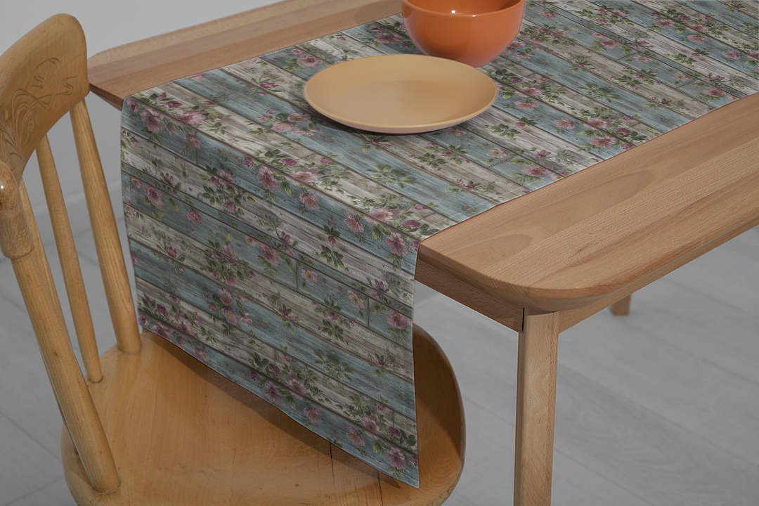 Ahşabın Üzerindeki Çiçek Bahçesi Runner