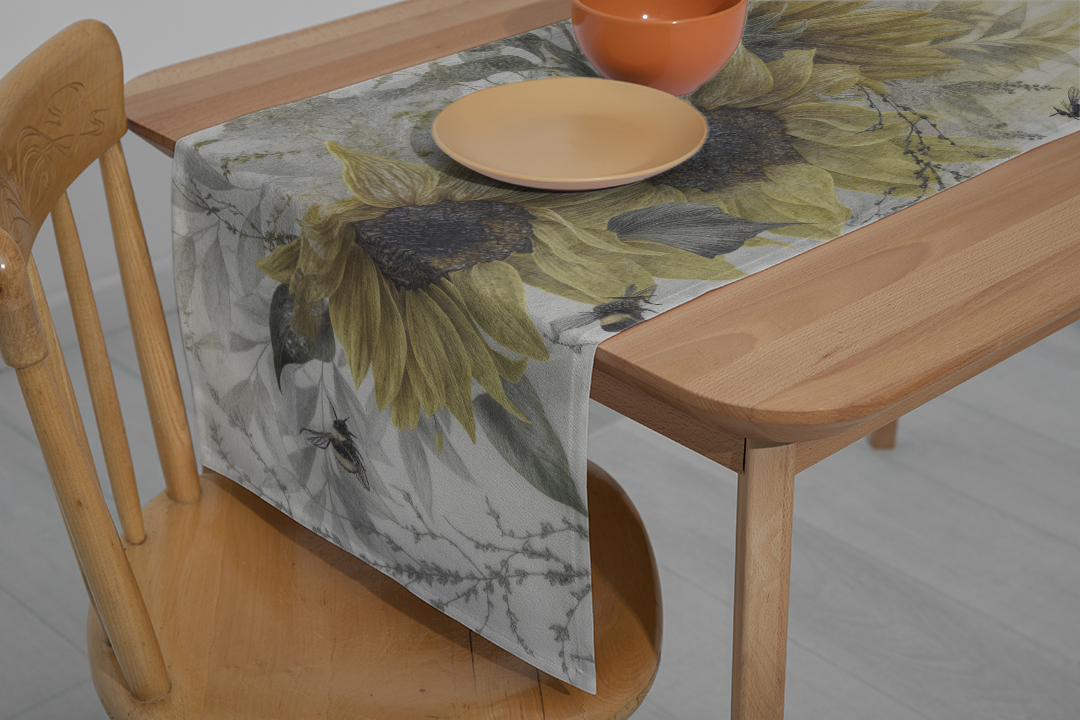 Ayçiçeklerinin ve Uçuşan Arıların Altın Dansı Runner