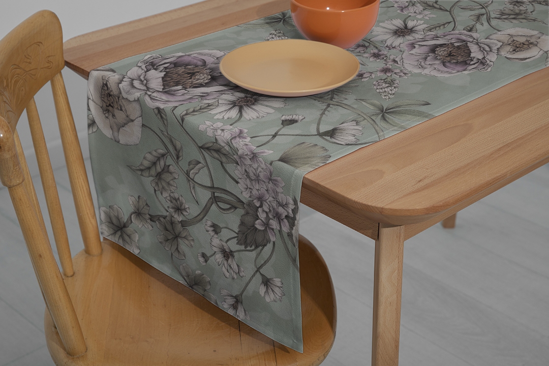 Derin Rüyanın Zarif Çiçekleri Runner