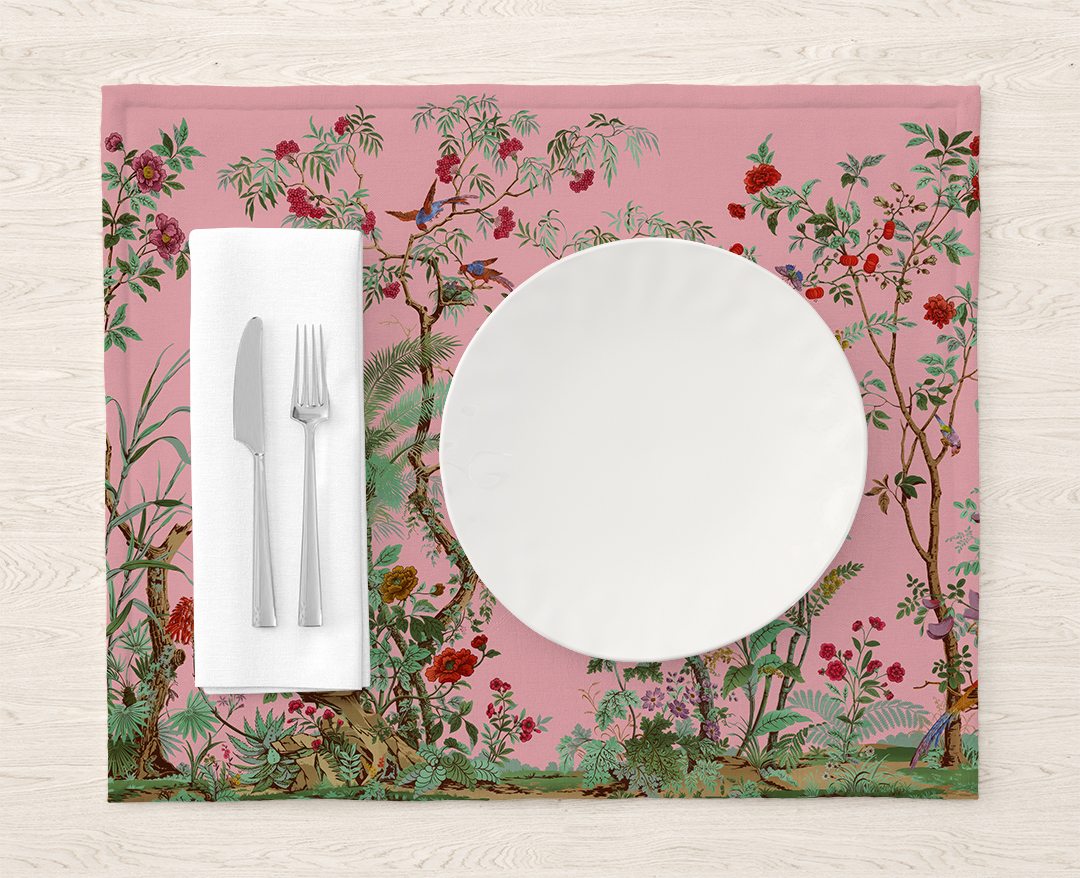 Egzotik Çiçekler ve Yeşil Yapraklarla Dolu Bir Bahçe Amerikan Servis