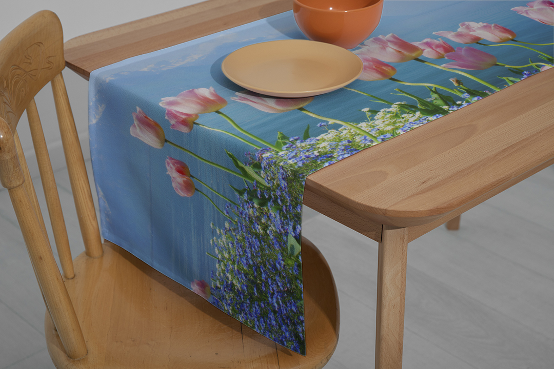 Göl Kenarında Açan Pembe Düşler Runner