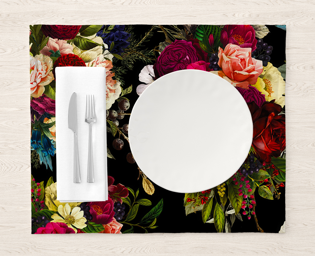 Koyu Zeminde Çiçeklerin Aşkı Amerikan Servis