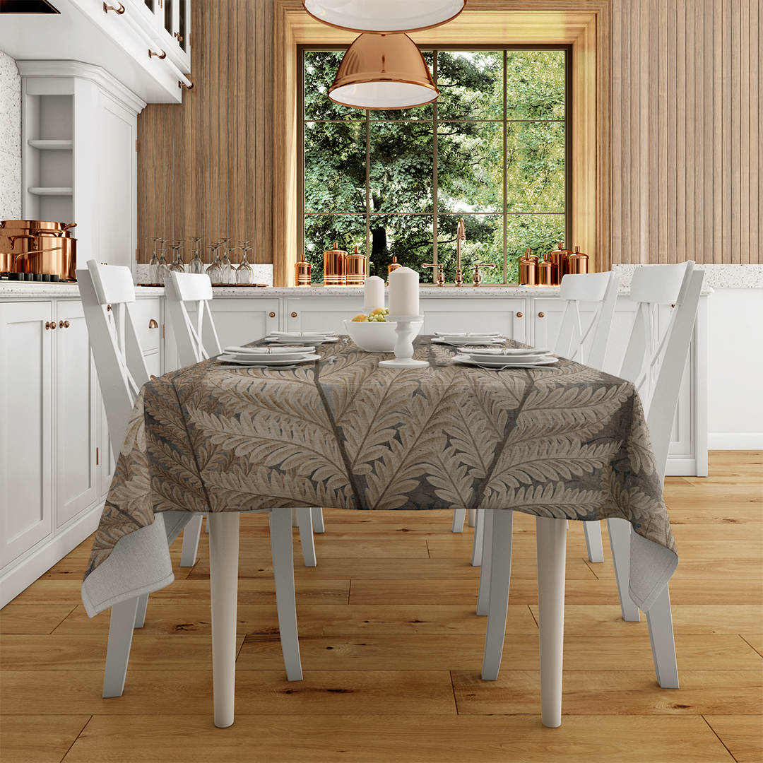 Mistik Yaprakların Ahengi Masa Örtüsü