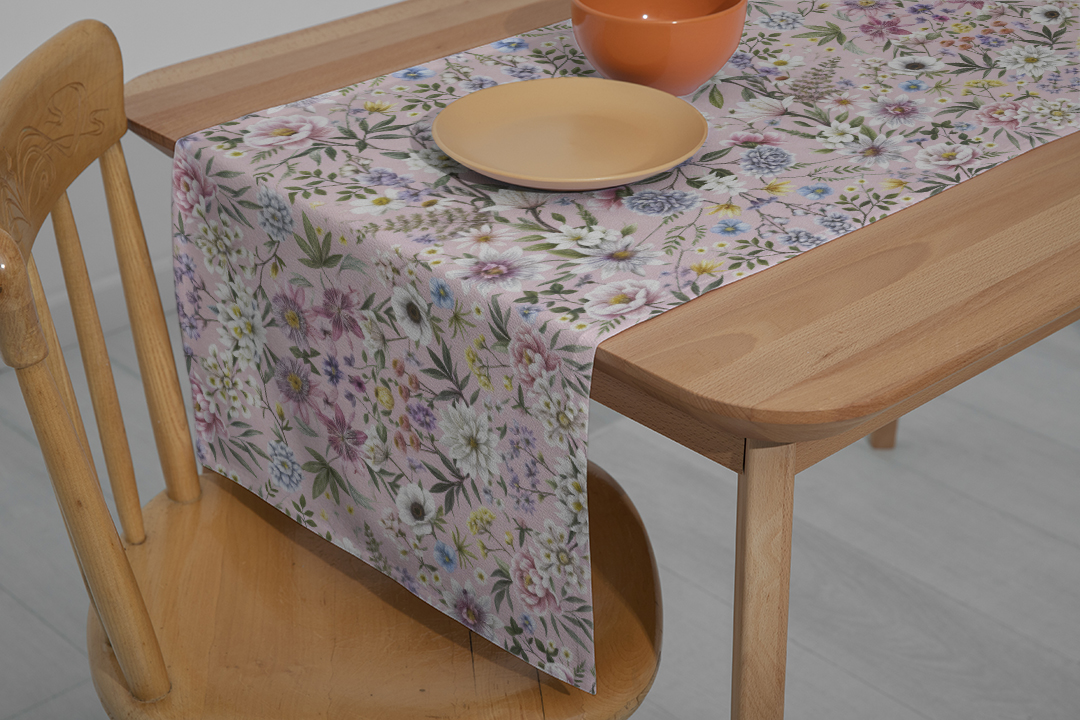 Pembe Baharın Çiçek Rüyası Runner