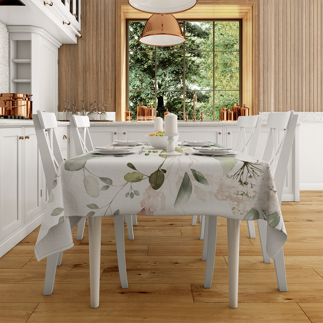 Soluklanan Baharın Şiiri Masa Örtüsü