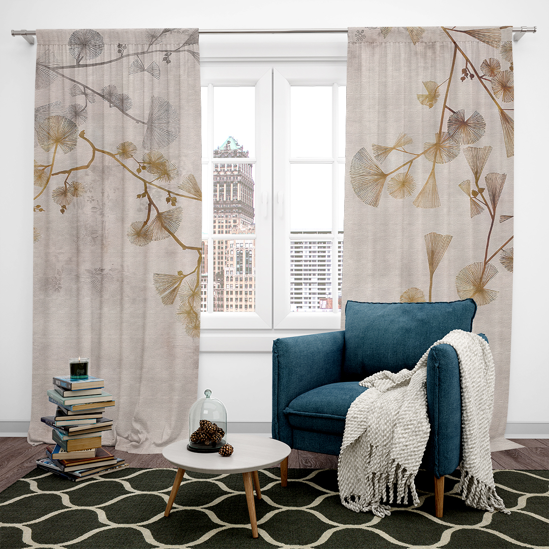 Yaprakların Gizemli Fısıltısı Fon Perde