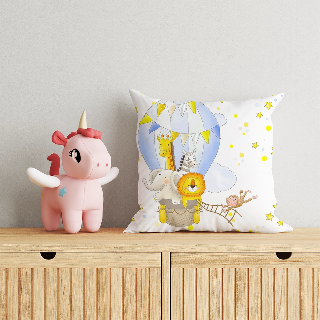 Zürafa Aslan Fil Zebra ve Maymunun Eğlenceli Balonlu Macerası Kırlent